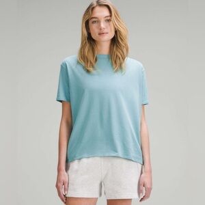 NWT Lululemon back in action - tidal teal